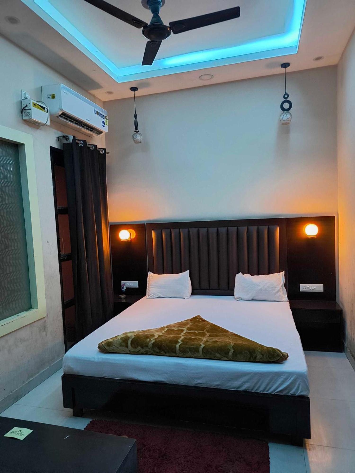 Hotel O The Miraj Sonipat Ngoại thất bức ảnh